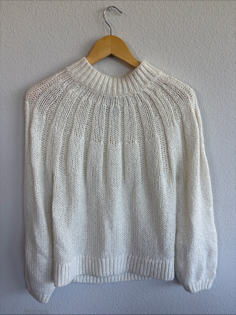 Abercrombie & Fitch Cozy Cream Rib-Yoke Knit Sweater large